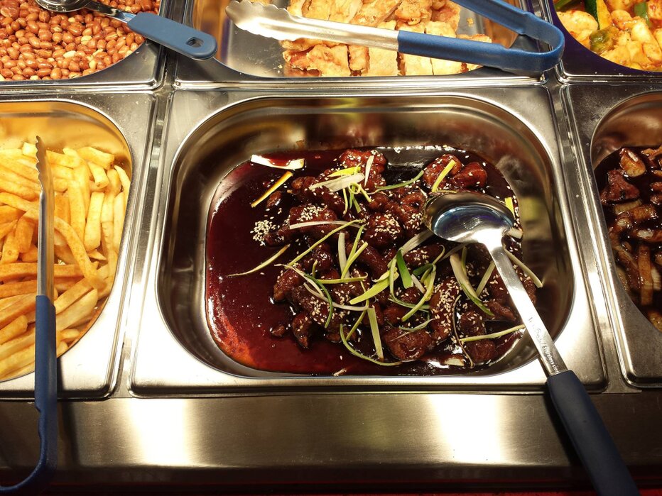 Buffet Asia Perle Mongolische Chinesische Und Japanische Spezialitaten